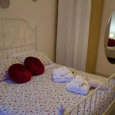 Maison Delle Tartane Apartment *